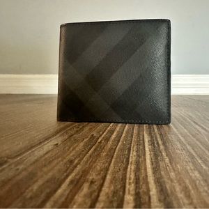 Burberry Check Bifold WalletPrice
